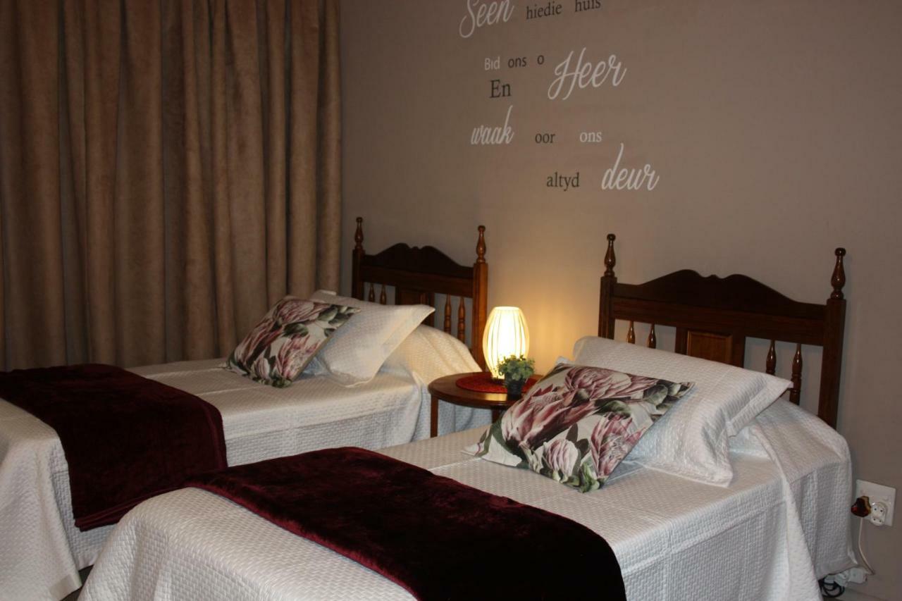 Hotel Little Umhlanga à Pretoria-Noord Extérieur photo